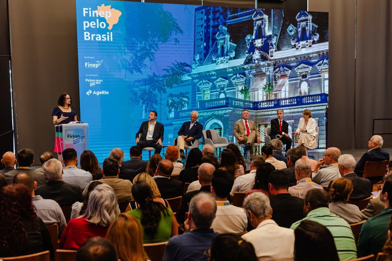 ccc8f87a d943 4d8c 8819 a8f3ad52ffea